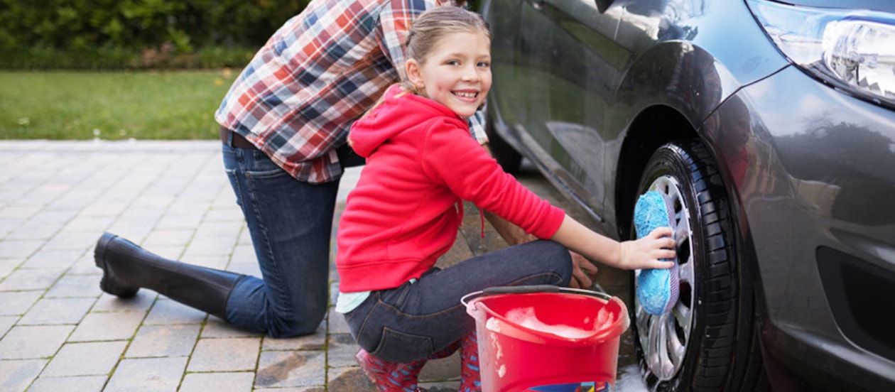 Washing the Car_46537222.jpg